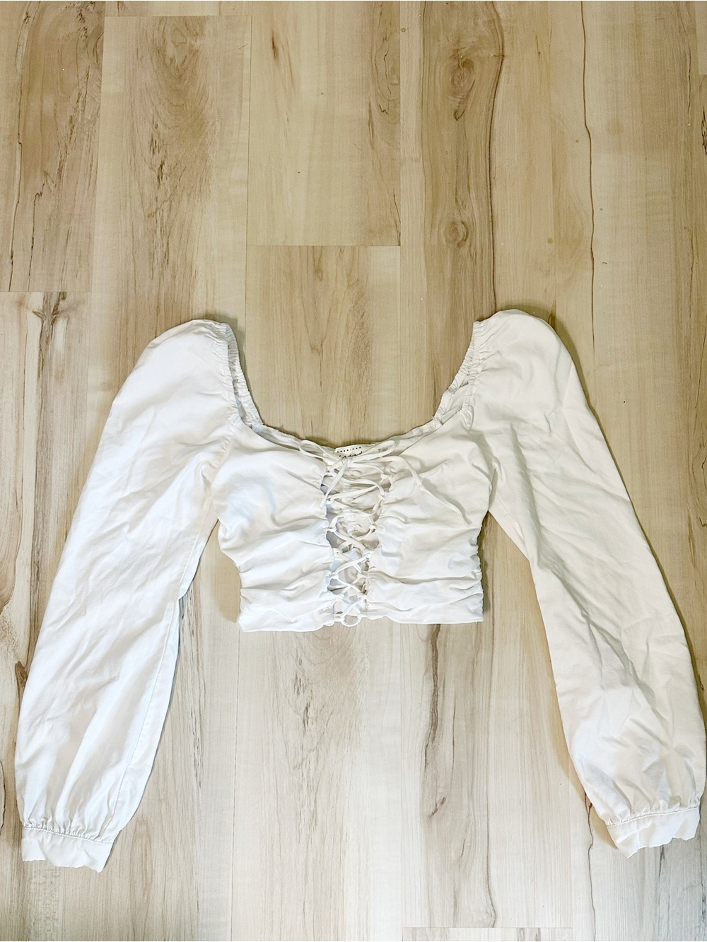 American Threads White Lace-Up Puff Sleeve Crop Top